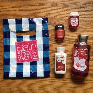 Bath & Body Works NWT Japanese Cherry Blossom